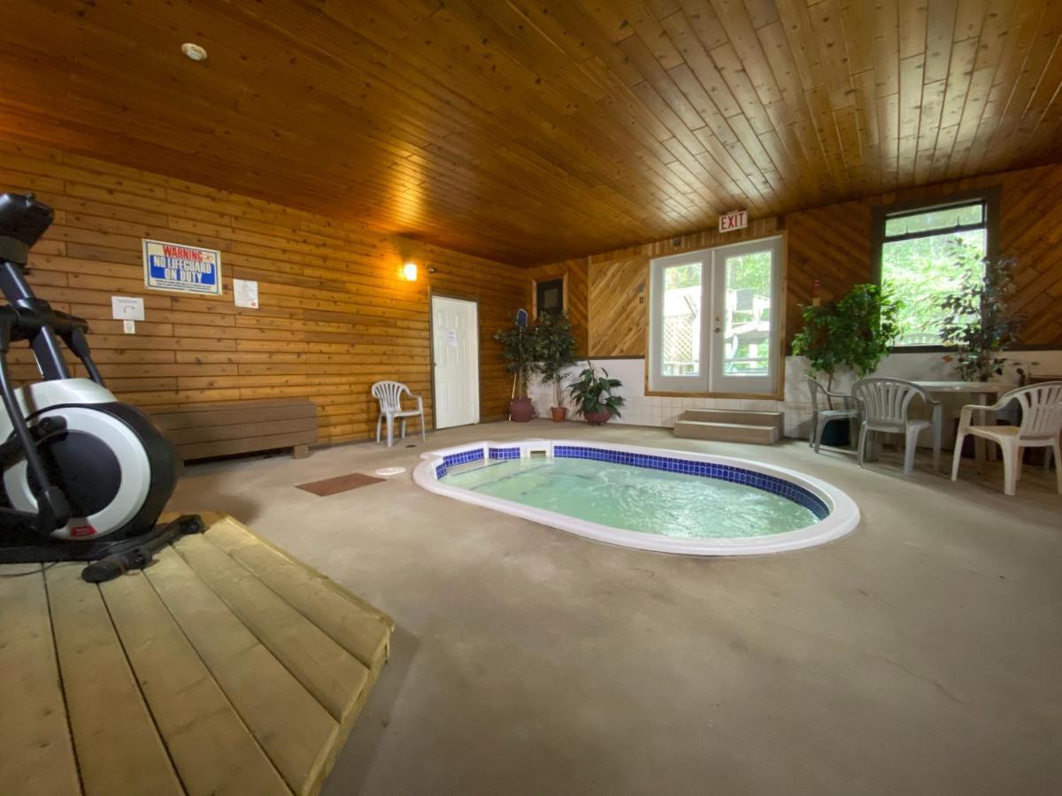 Chalet Continental Motel Valemount Εξωτερικό φωτογραφία