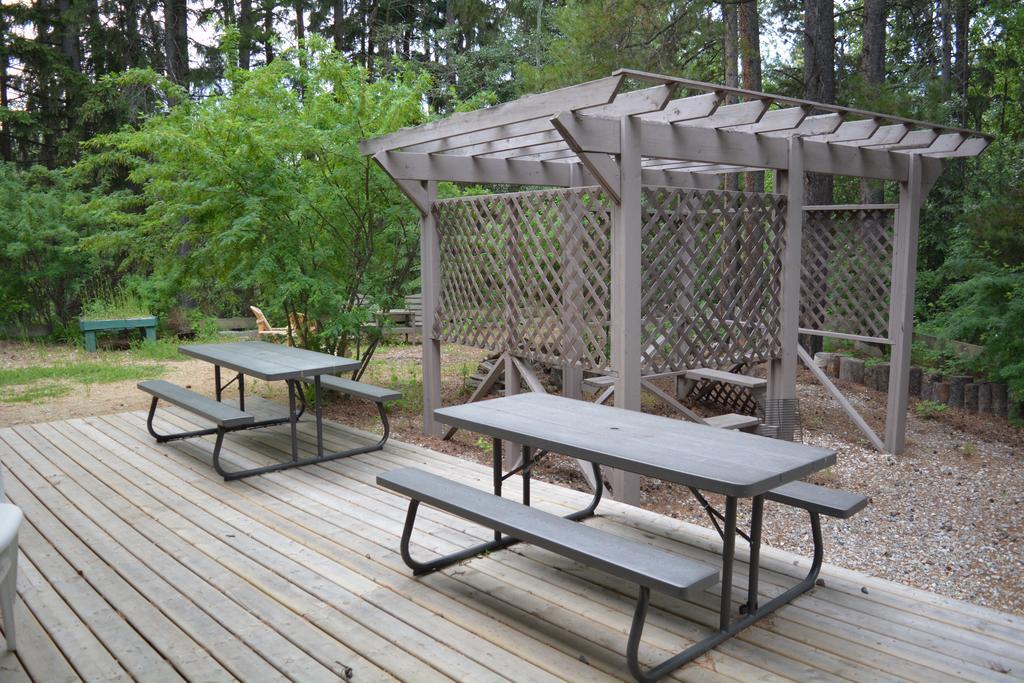 Chalet Continental Motel Valemount Εξωτερικό φωτογραφία